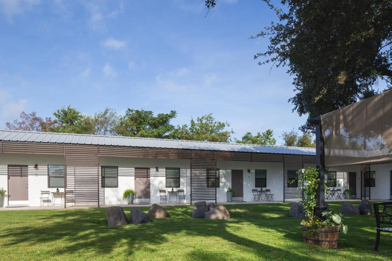 Hotel Flora And Fauna Wimberley Exterior foto