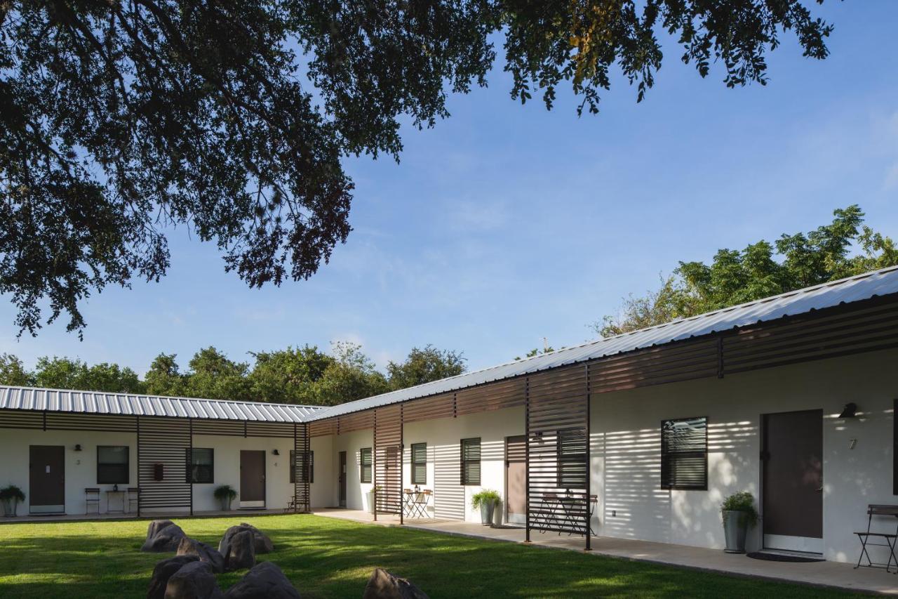 Hotel Flora And Fauna Wimberley Exterior foto